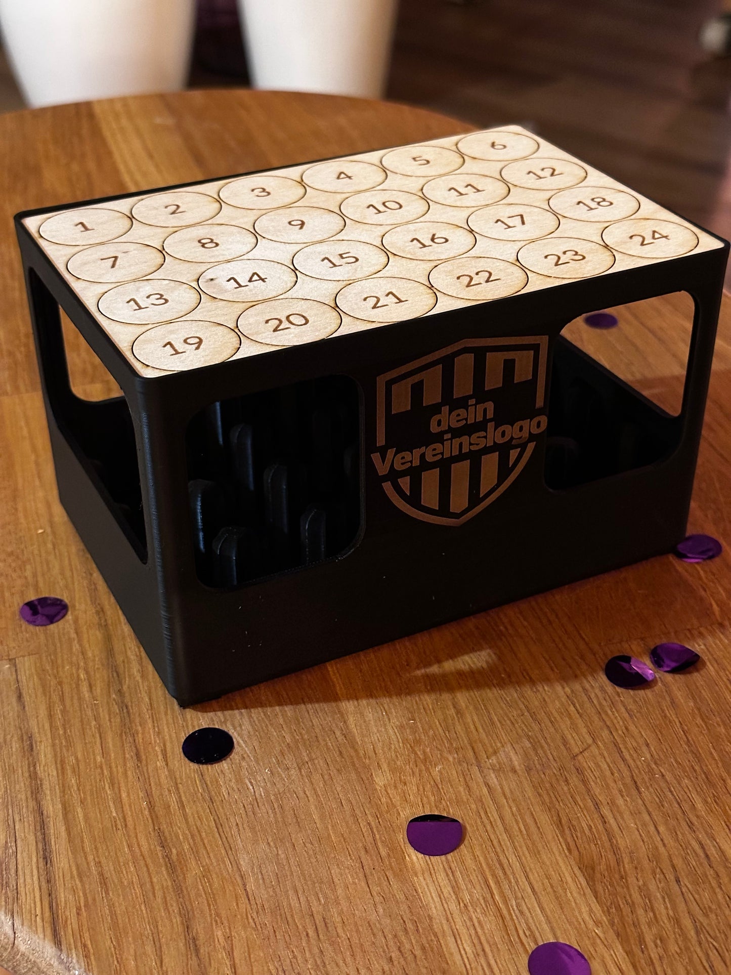 Geschenkbox für 24 Schnapsflaschen – stapelbar & personalisierbar