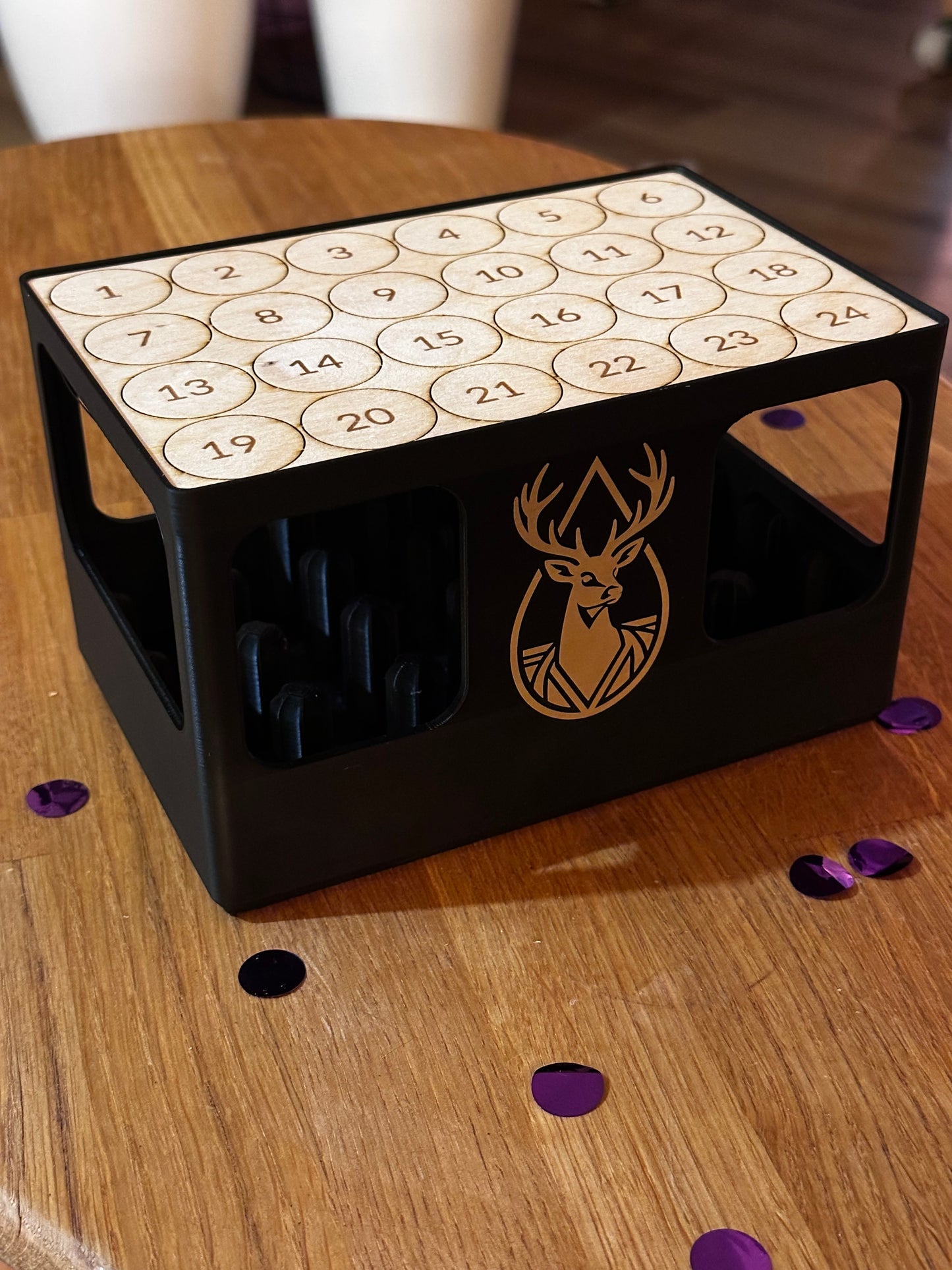 Geschenkbox für 24 Schnapsflaschen – stapelbar & personalisierbar